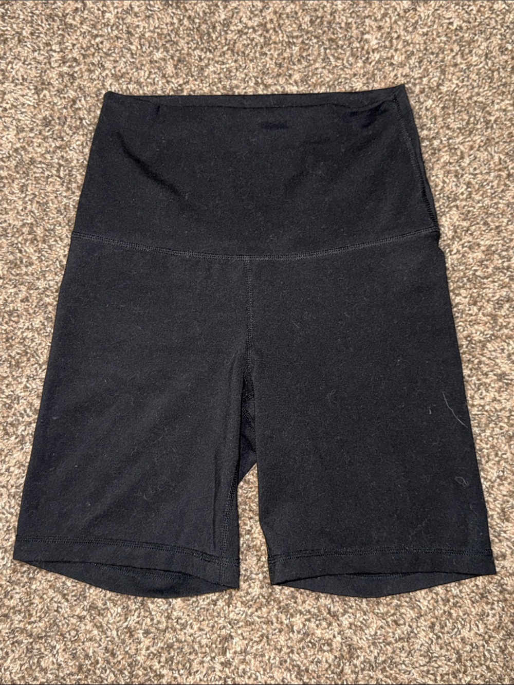 Yogalicious Lux Everyday 7” Shorts size Small